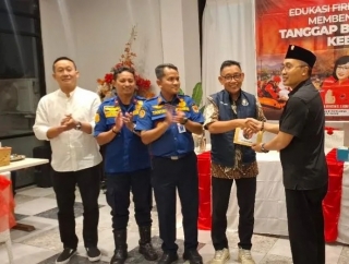 Momentum Sumpah Pemuda, PDI Perjuangan Kota Semarang Apresiasi Pahlawan Padam Api TPA Jatibarang