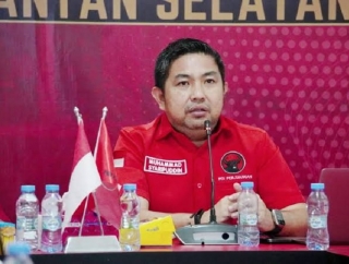 PDI Perjuangan Kalsel Instruksikan Kader Turun Bantu Warga Terdampak Karhutla dan Kekeringan