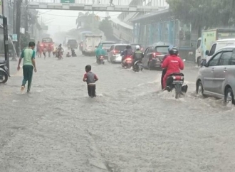 Banjir Jakarta Meluas, Gubernur Anies Tidak Kelihatan Kerja