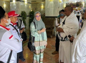 Selly Salurkan Hewan Kurban di Cirebon dan Indramayu