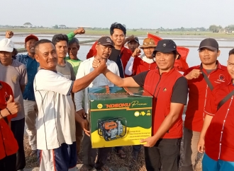 Banteng Kabupaten Bekasi Berikan Bantuan Mesin Pompa Air