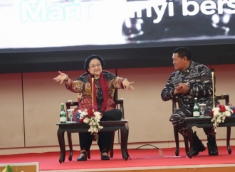 Tiba di Seskoal, Megawati Disambut Gerak Lagu Bersuka Ria