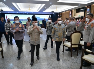 Anas Ajak Polri Sukseskan Reformasi Birokrasi Tematik