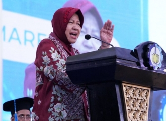 Risma Ajak Mahasiswa UTS Berani Wujudkan Mimpi Sendiri