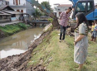Ima Mahdiah Turun Tangan Atasi Daerah Langganan Banjir di Kedoya Selatan