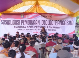 Perkuat Wawasan Kebangsaan, Ni Ketut Dewi Nadi Sosialisasi Pancasila di Seputih Raman