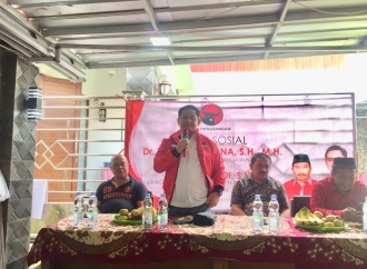 Gelar Baksos di Desa Sukahaji, Abdy Paparkan Keberhasilan Presiden Jokowi