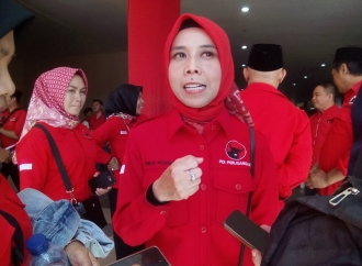 Ineu Temani Puan Maharani Selama Kunjungan ke Sukabumi