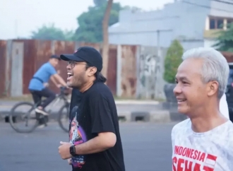 Ganjar dan Ono Lari Pagi Bersama Warga Kota Cirebon