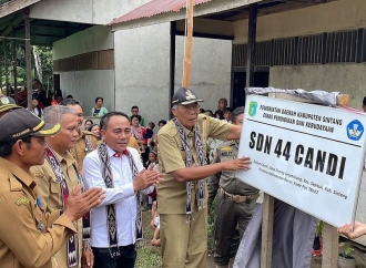 SDN 44 Candi Sepauk Diresmikan, Krisantus: Kualitas SDM Mutlak Ditingkatkan