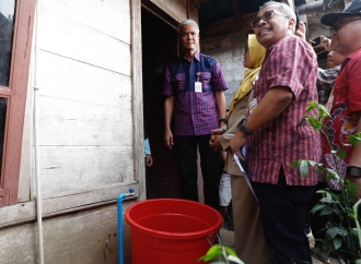 Relawan Ganjar Pranowo & Warga Gotong Royong Wujudkan Air Bersih di Pangandaran
