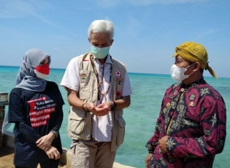 Ganjar, Pejabat Pertama yang Datangi Pulau Teluar dan Terpencil Bernama Parang 