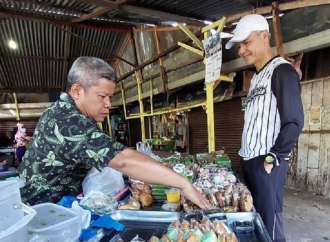 Pedagang Pasar Darmo Surabaya Doakan Ganjar Pranowo Presiden 2024