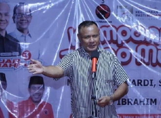 Muhammad Sinen Paparkan Program Ganjar Mahfud KTP Sakti Saat Kampanye di Oba Utara Tidore