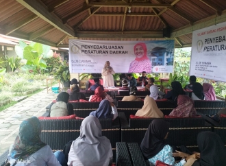 Iis Turniasih Laksanakan Penyebarluasan Perda di Kabupaten Purwakarta