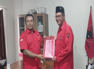 Ketua PDI Perjuangan Kulon Progo Resmi Mendaftar Calon Bupati Melalui PDI Perjuangan DIY