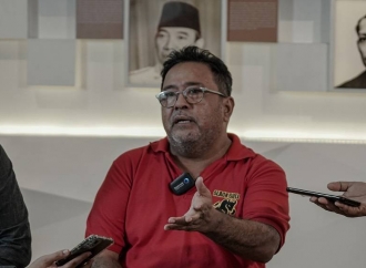Rano Karno Ambil Formulir Pendaftaran Bakal Cagub di DPD PDI Perjuangan Banten
