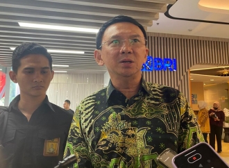 Ahok Harap Gubernur Jakarta Yang Baru Mau Berikan Nomor Ponsel ke Warga