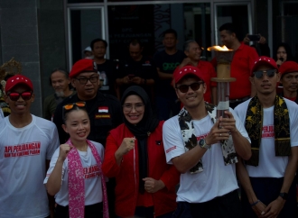 Banteng Kota Cirebon Antusias Sambut Kedatangan Obor Api Perjuangan