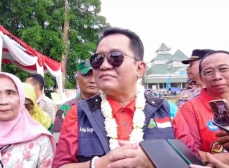 PDI Perjuangan Berikan Surat Tugas ke Ade Sugianto Pada Pilkada Kabupaten Tasikmalaya