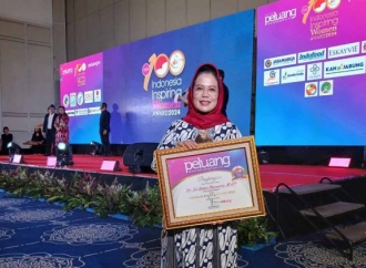 Sri Untari Raih Penghargaan Indonesia Inspiring Women 2024