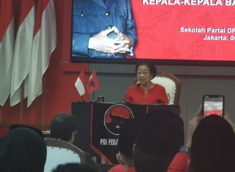 Megawati: Saya Ngomong ke Pak Jokowi, Pemimpin Itu Bukan Bikin Versi-versi
