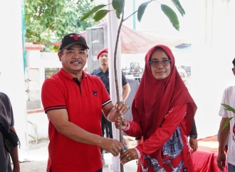 Banteng Indramayu Gelar Operasi Bersih Lingkungan