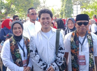 Cakra Khan Antar Kakaknya Citra Pitriyami Daftar Pilkada Pangandaran 2024, Ungkap Pesan Menyentuh