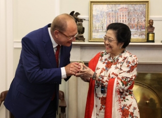 Awali Kunjungan Kerja di Rusia, Megawati Tiba di St.Petersburg University Disambut Rektor