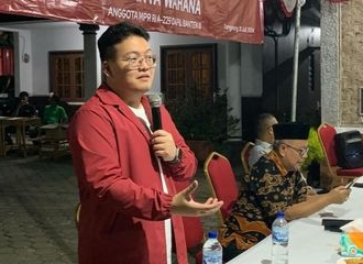 Idolakan Bung Karno, Abraham Bercerita Awal Mula Terjun ke Dunia Politik