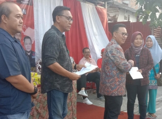 Hasto-Wawan Temui Ratusan Warga Penerima Bantuan PIP