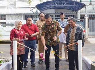 Kenneth DPRD DKI Resmikan RTH di Tanjung Duren: Jakarta Butuh Banyak RTH