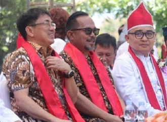 Pilkada Manado, Richard Sualang Berkunjung ke Tingkulu Disambut Hangat Warga