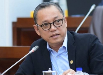 Deddy Sitorus Tegaskan Menteri di Kabinet Merah Putih Wajib Dukung Program Prioritas Presiden