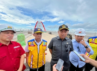 Dipolitisasi Jelang Pilkada, Lasarus Tegaskan Jembatan Sungai Sambas Besar Murni Didanai APBN 