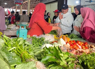 Blusukan ke Pasar Bahagia Kuala Dua, Sujiwo Dengar Aspirasi Pedagang dan Masyarakat