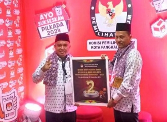 Warga Gabek Terbantu Bazar Murah Yang Digelar PDI Perjuangan dan Molen