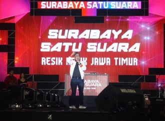 Masyarakat Tumpah Ruah di Konser Surabaya Satu Suara Resik-Resik Jawa Timur