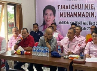 Sujianto Sampaikan Harapan ke Calon Wako dan Wawako Singkawang Terpilih, Tjhai Chui Mie dan Muhammadin 