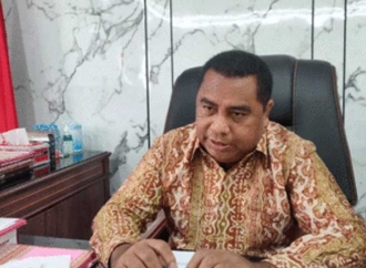 Benhur George Watubun Ingatkan Pemprov Terkait Pekerjaan Pembangunan di RSUD Haulussy