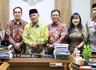 Ketua Legislator Banteng Solo, YF Sukasno, Terima Hasil Pembentukan Alat Kelengkapan DPRD