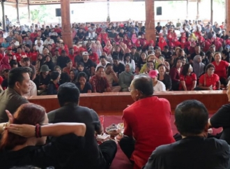 Wayan Koster dan Giri Prasta Temui Ratusan Pendukung Syukuran di Jembrana