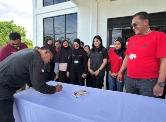 SKY Tegaskan Banteng Kalteng Aksi Cap Darah, Solidaritas Usai Penetapan Sekjen Hasto Tersangka KPK