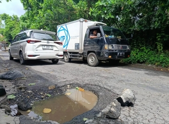 Banteng Gianyar I Ketut Sudarsana Targetkan 80 Persen Jalan Desa Rusak Sudah Diperbaiki