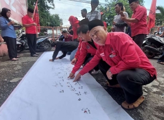 Banteng Kota Probolinggo Gelar Cap Jempol Darah Untuk Dukung Megawati