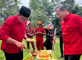 Banteng Sleman Tanam Pohon di Lereng Gunung Merapi & Bagikan 78 Tumpeng ke Masyarakat