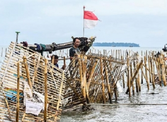 Deddy Sitorus: Penerbitan Sertifikat HGB di Laut Tangerang Melawan Hukum