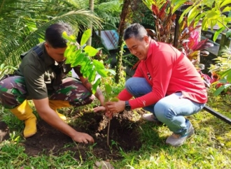 Banteng Buleleng Hijaukan Kawasan Hutan Desa Ambengan