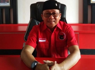 Agus Ambo Djiwa Beri Pengarahan ke Jajaran Pengurus DPC PDI Perjuangan Kabupaten Polewali Mandar