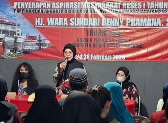 Renny Pramana Reses di Kediri, Warga Keluarkan Unek-Unek Soal Aturan Baru BPJS Kesehatan